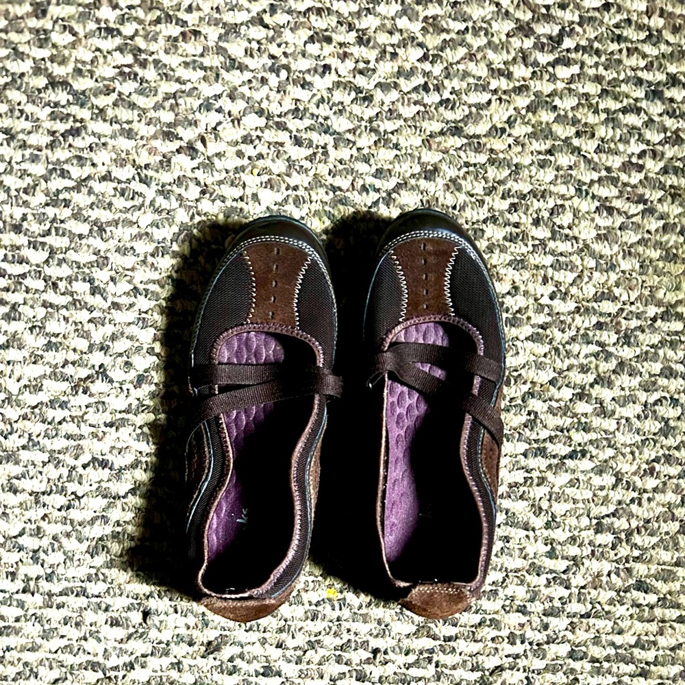 CLARK’S Privo Brown Suede Women’s Loafers